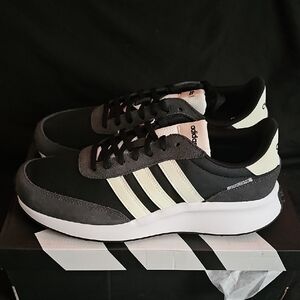 *Brand New* Adidas Run 70s Lows
